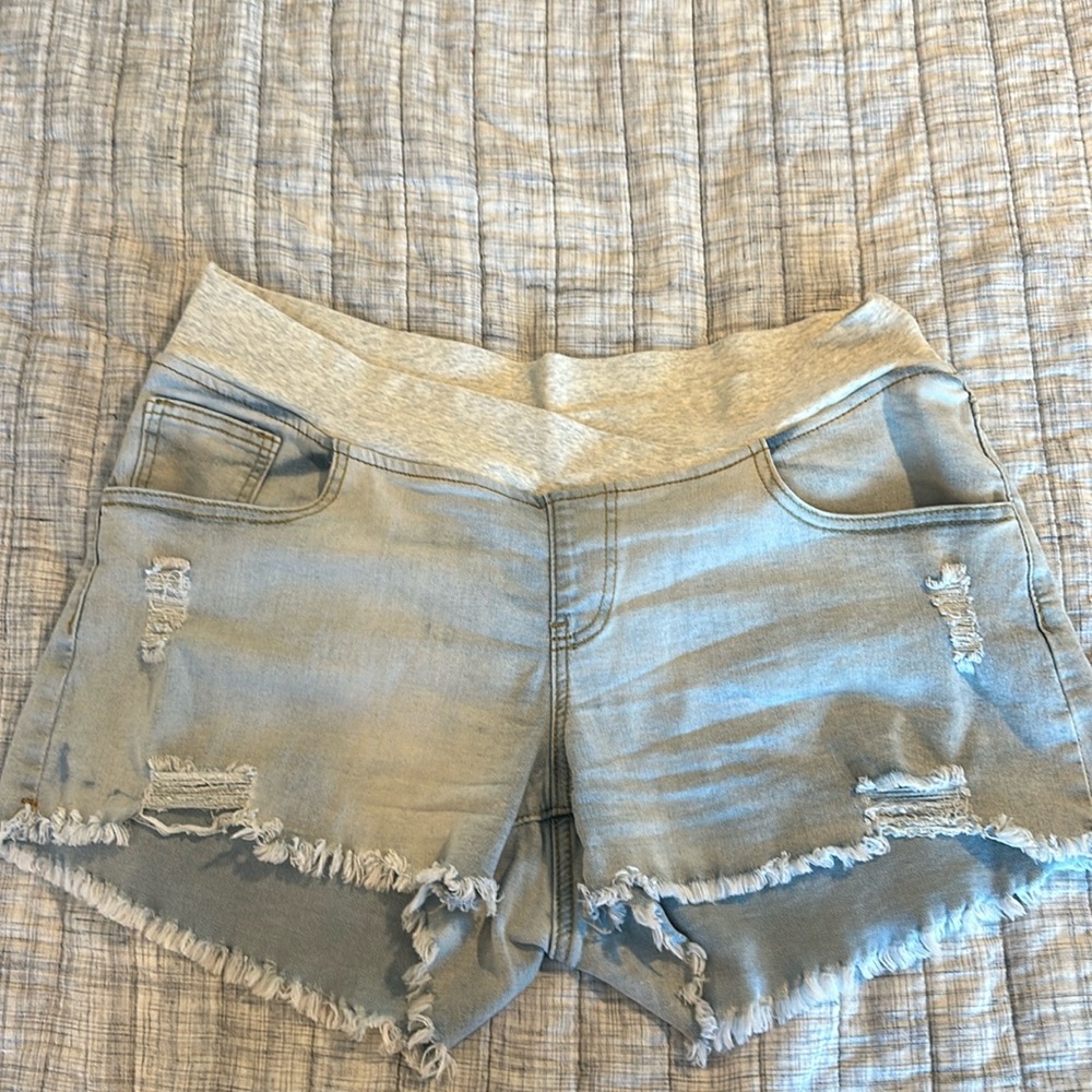 Large maternity shorts